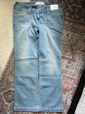 Hollister Low Rise Boot Jeans with Pocket Studs 12Short